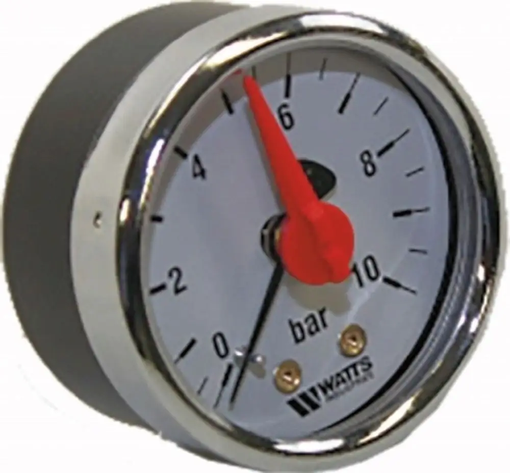 Manometer mit einem weißen Ziffernblatt und rotem Zeiger, skaliert bis 10 bar, montiert in einem runden Gehäuse. Marke Wolf erkennbar auf der Vorderseite.